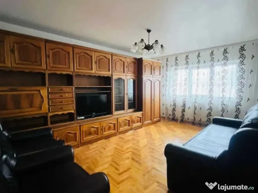 Apartament Cu 3 Camere Decomandate Zona Obcini 