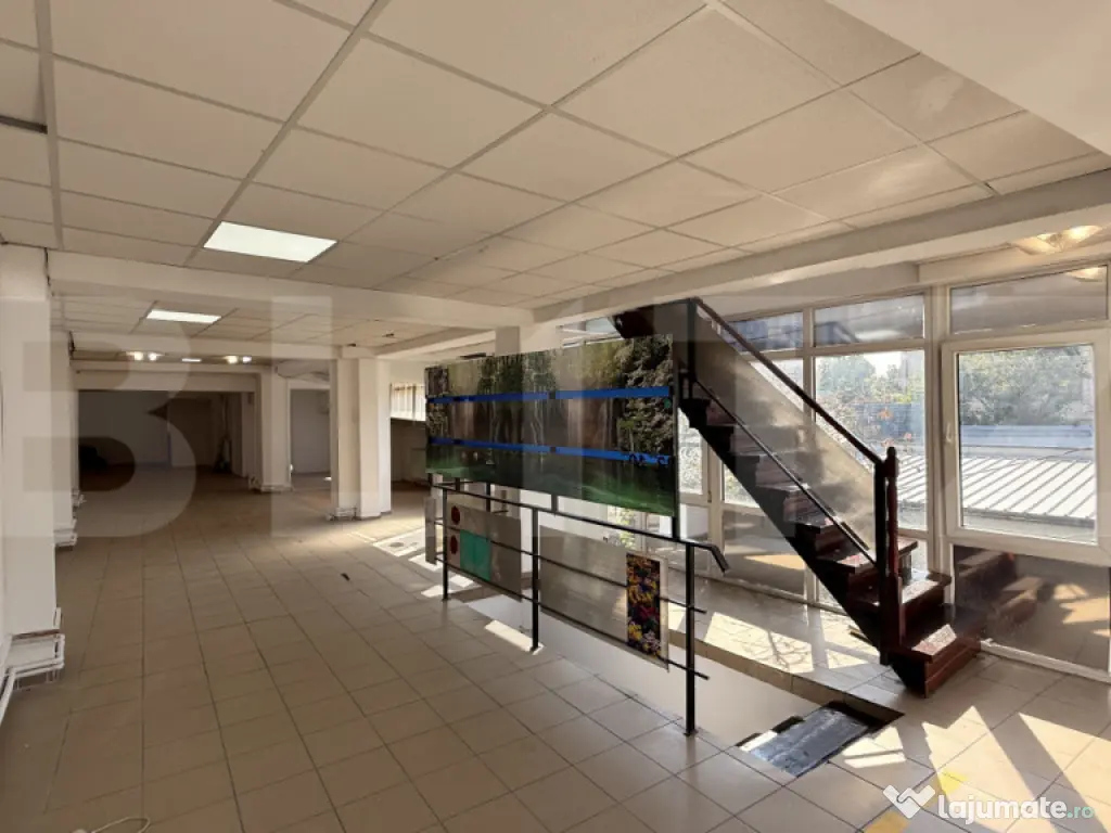 Spațiu comercial P + E + M 308 mp utili, zona Medicina Vech 