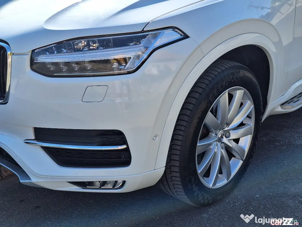 VOLVO XC90 D5 2017 - 202 500km - impecabila - primul proprietar 