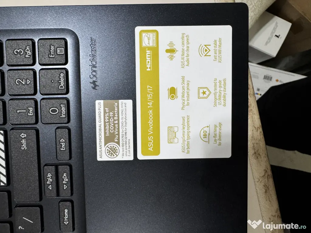 Laptop Asus vivobook foarte puțin utilizat