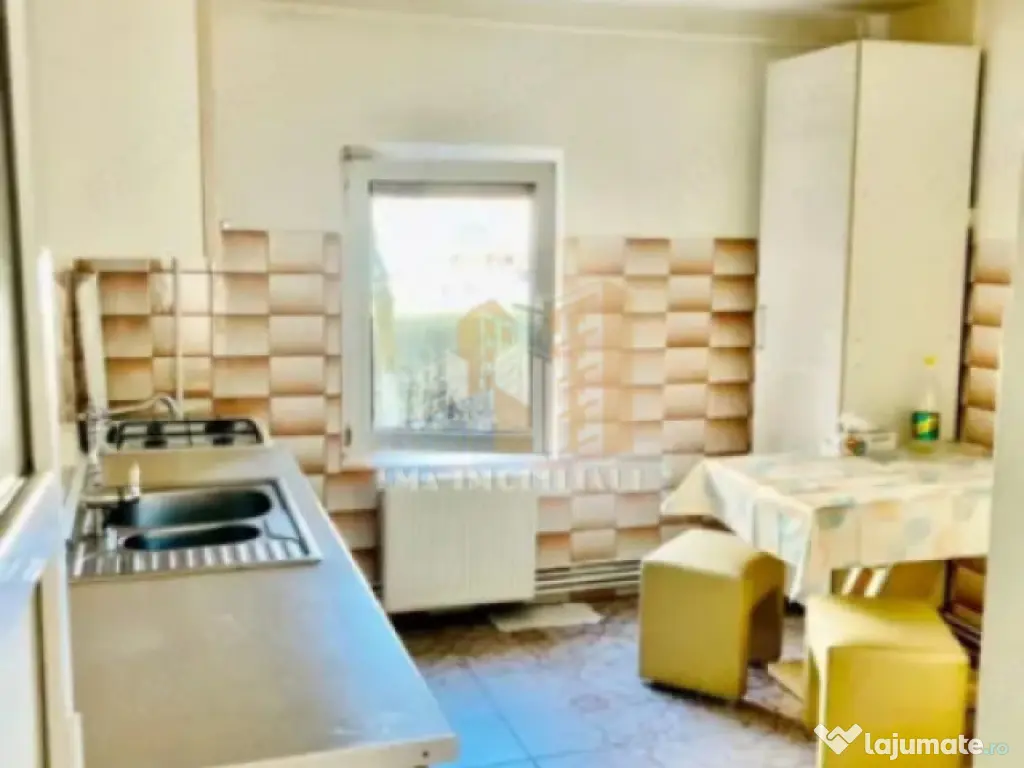 Apartament 3 camere decomandat Florilor-Vlahuta Brasov 