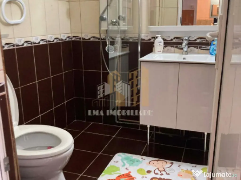 Apartament 3 camere decomandat Florilor-Vlahuta Brasov 
