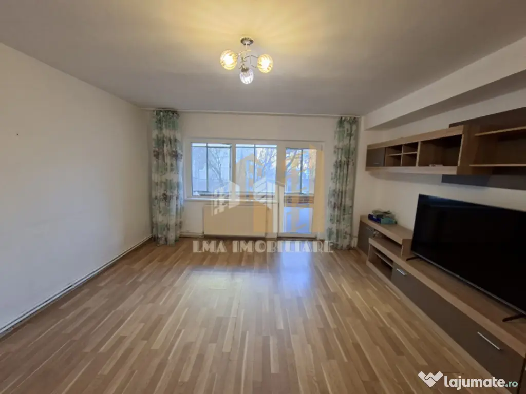 Apartament 3 camere decomandat Florilor-Vlahuta Brasov 