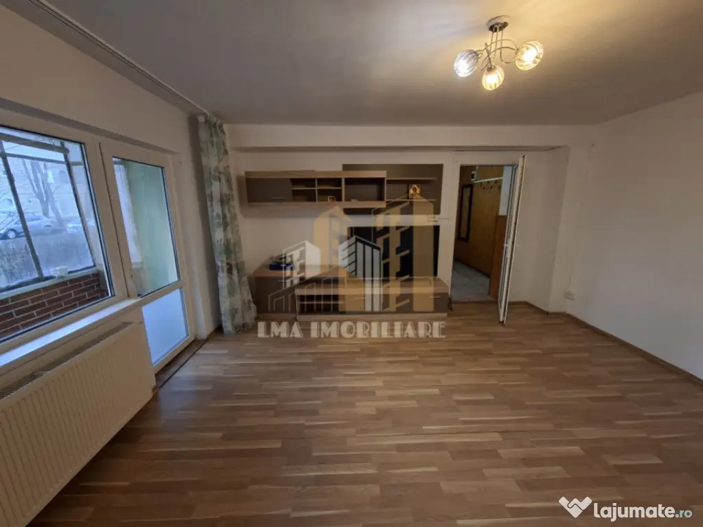 Apartament 3 camere decomandat Florilor-Vlahuta Brasov 