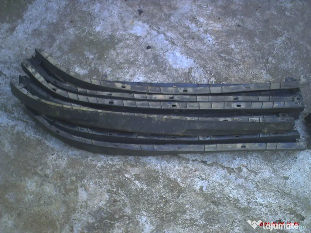 Extensii - spoiler sub bara Opel Astra H 