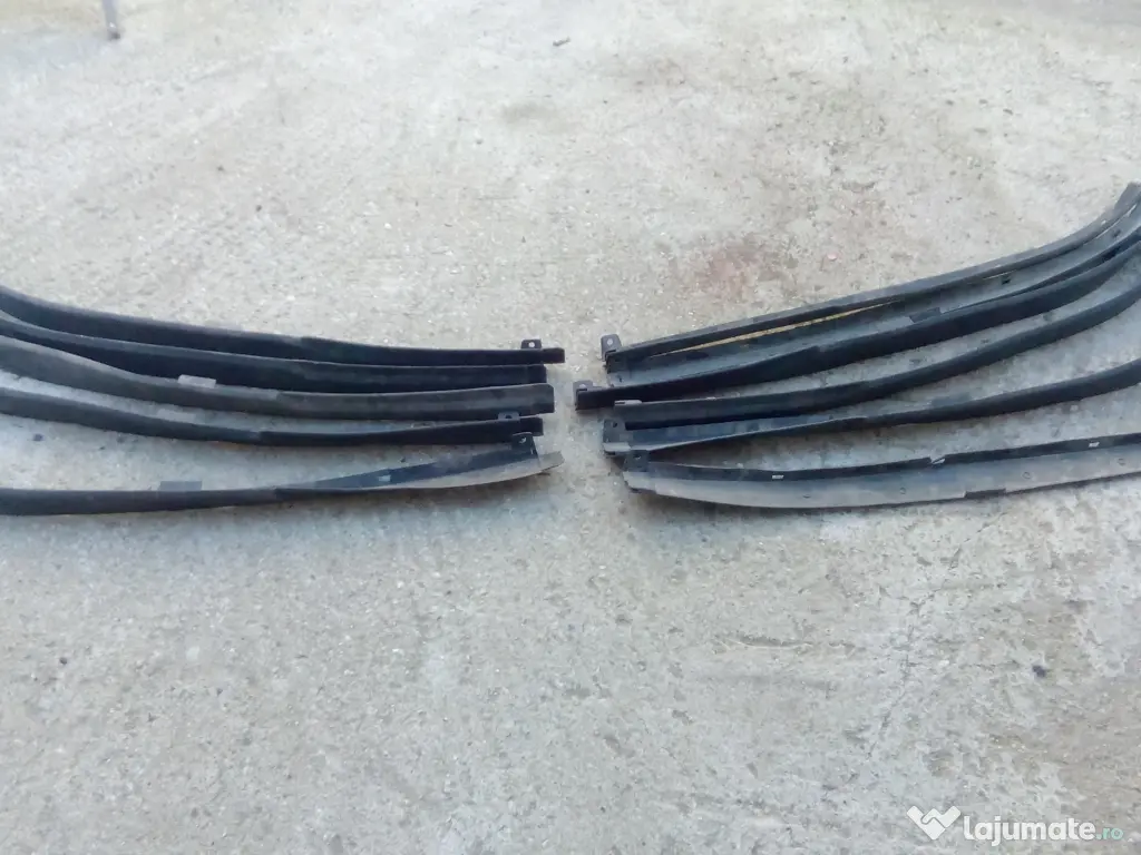 Extensii - spoiler sub bara Opel Astra H 