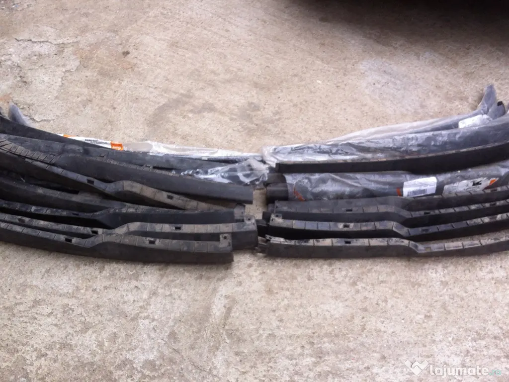 Extensii - spoiler sub bara Opel Astra H 