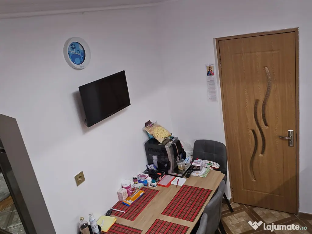 Vand apartament 2 camere in Deva, zona Titu Maiorescu, etaj 3, 