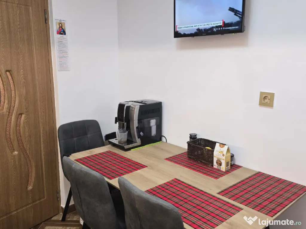 Vand apartament 2 camere in Deva, zona Titu Maiorescu, etaj 3, 