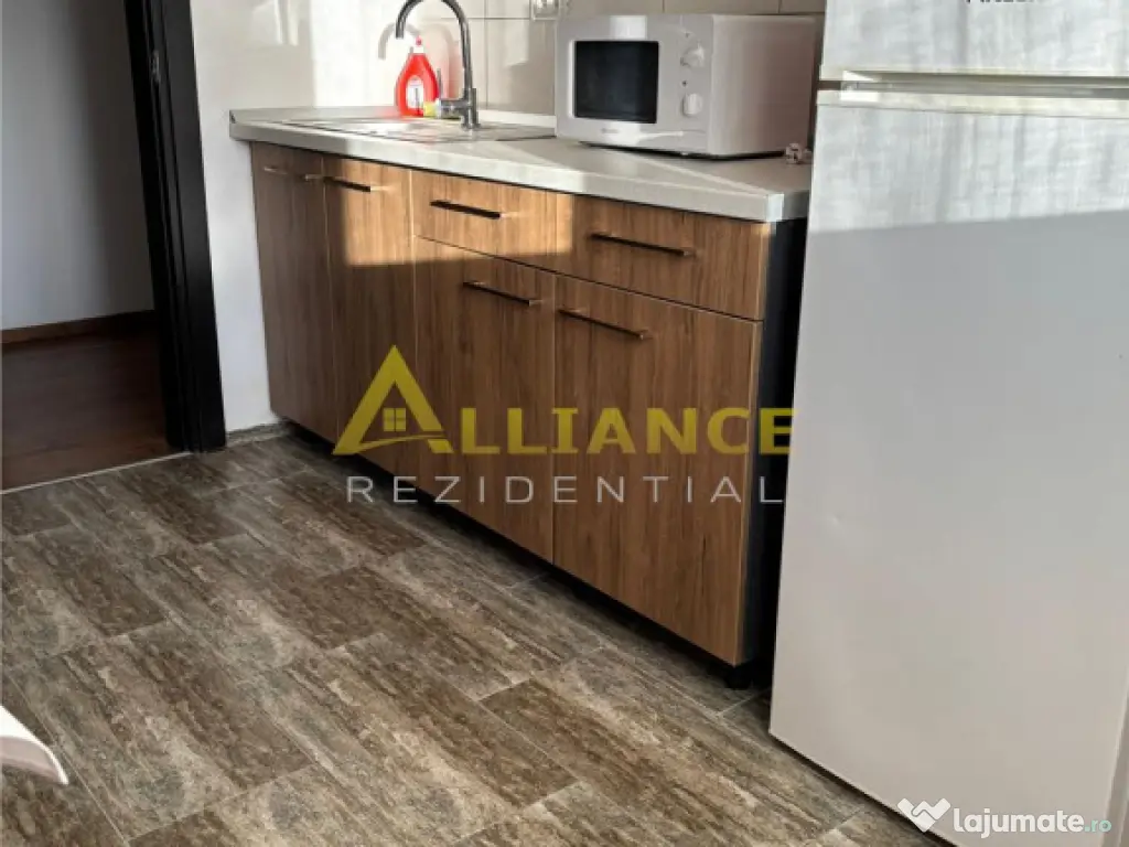 APARTAMENT 3 CAMERE NOVA 