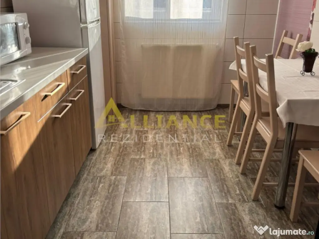 APARTAMENT 3 CAMERE NOVA 