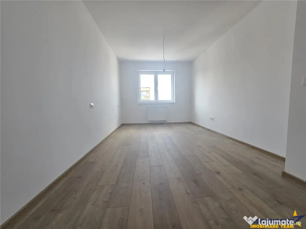 Imobil 3 camere, decomandat, Casa Nobel, parcare inclusa 