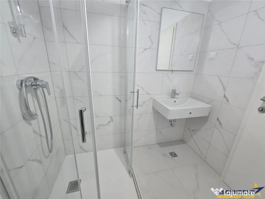 Imobil 3 camere, decomandat, Casa Nobel, parcare inclusa 