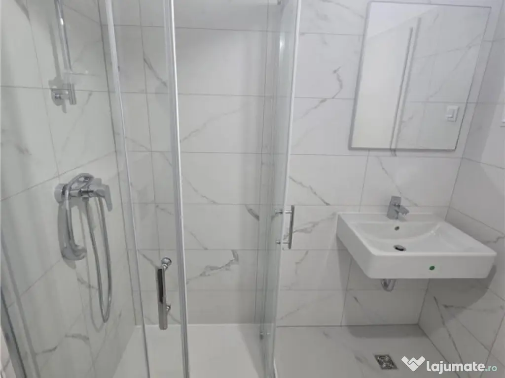 Imobil 3 camere, decomandat, Casa Nobel, parcare inclusa 