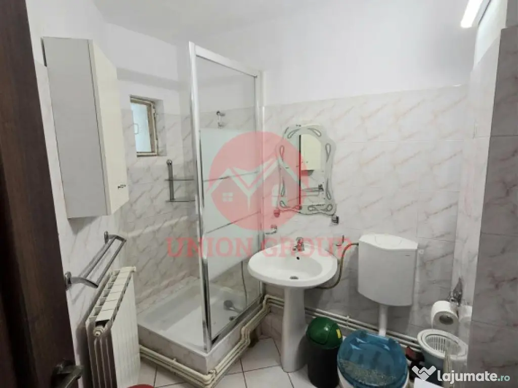 Apartament 100 mp, 4 camere, Zona Excelenta 