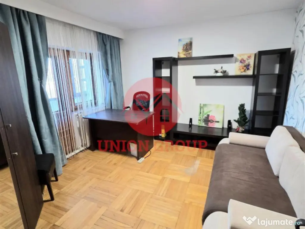 Apartament 100 mp, 4 camere, Zona Excelenta 