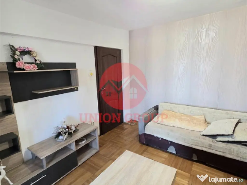 Apartament 100 mp, 4 camere, Zona Excelenta 