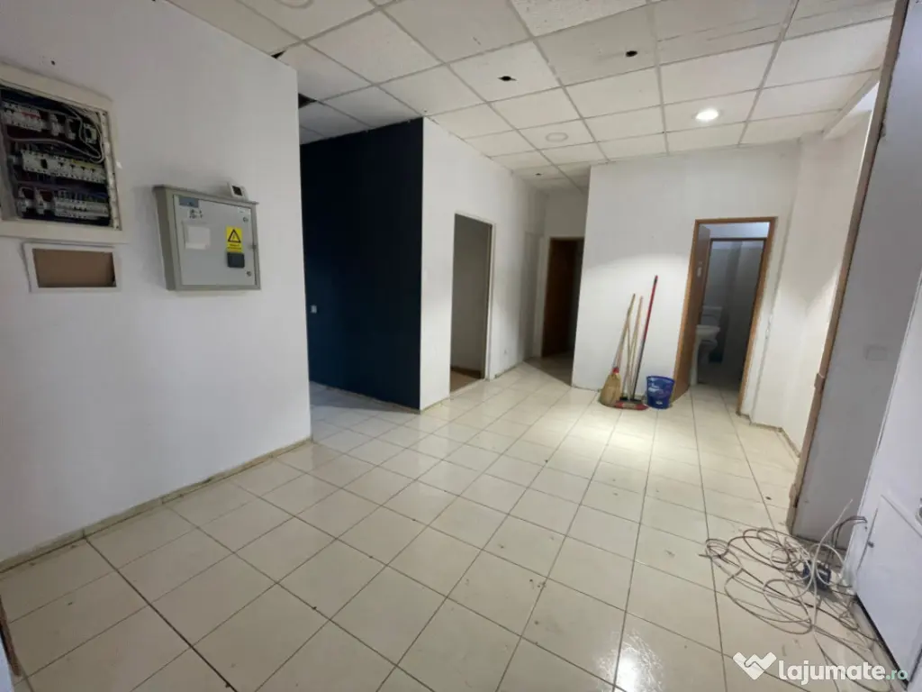 Spatiu comercial de inchiriat in zona Delfinariu, Constanta 