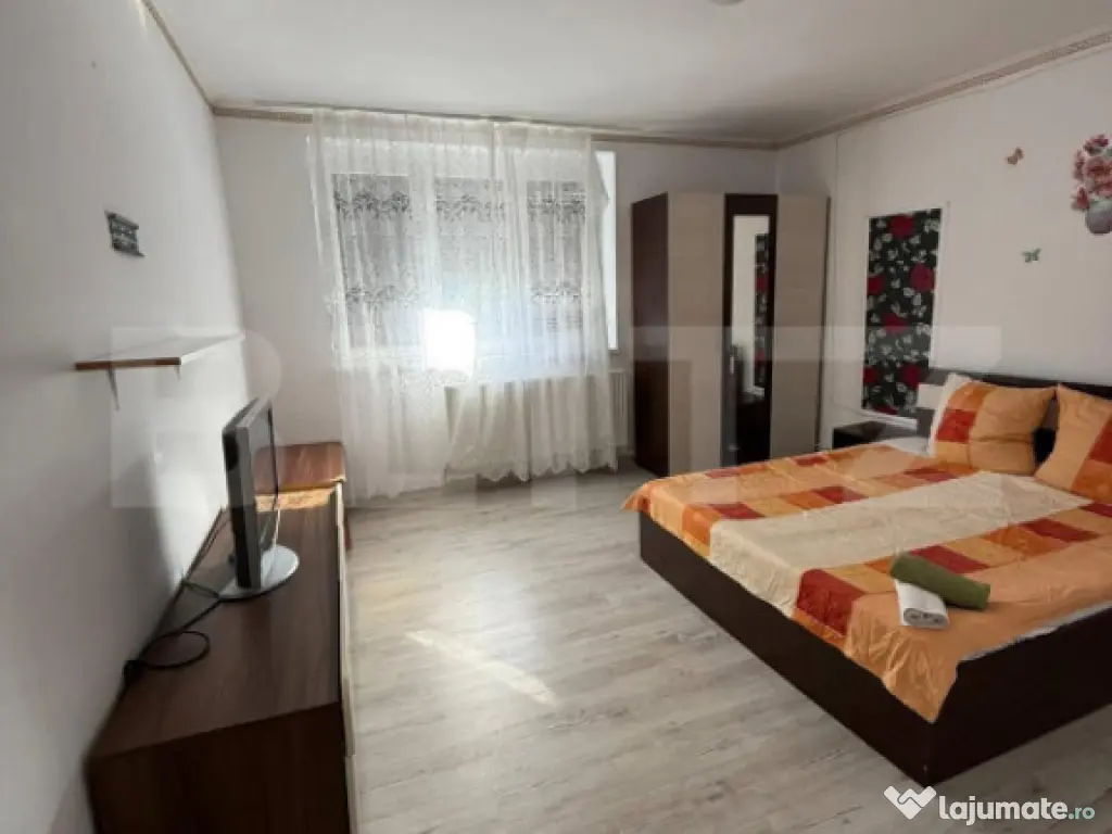 Apartament 2 camere decomandate-central 