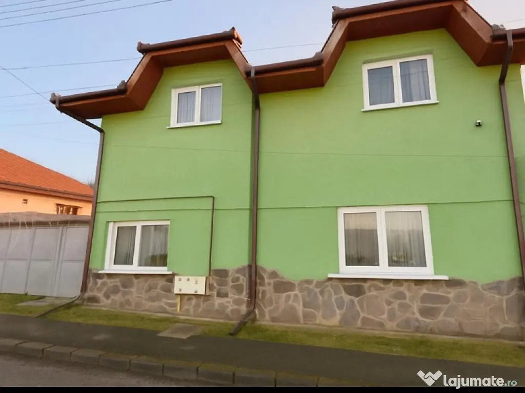 Casa potential:activitati comerciale, birouri, locuire multi 