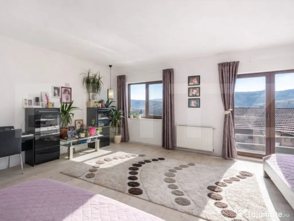 Apartament spațios, 120 mp, Garaj, Livadă, Zonă liniștit 