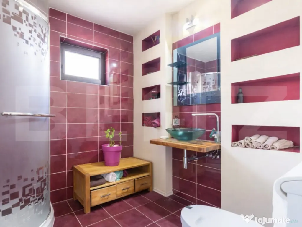 Apartament spațios, 120 mp, Garaj, Livadă, Zonă liniștit 