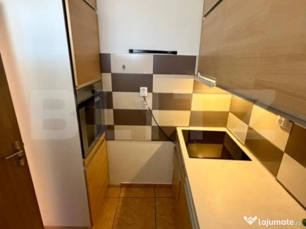 Apartament de 3 camere, 71 mp, etaj 1, zona Centrala 