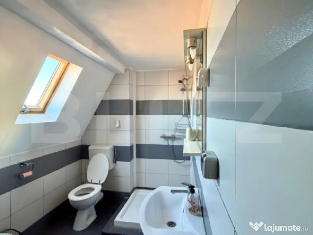 Apartament de 3 camere, 71 mp, etaj 1, zona Centrala 