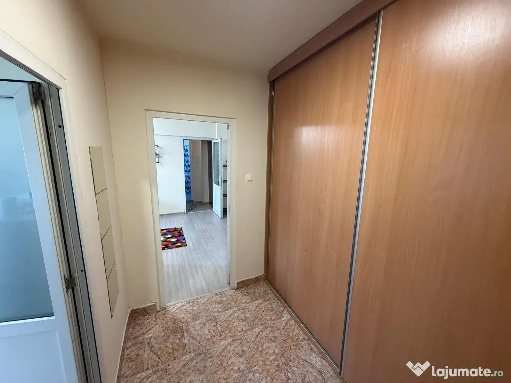 Inchiriez Apartament 2 camere -Str. Cernauti (langa MegaMall) 