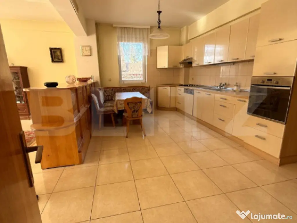 Casa individuala cu teren 1170 mp | 413 mp | 6 camere, Tract 