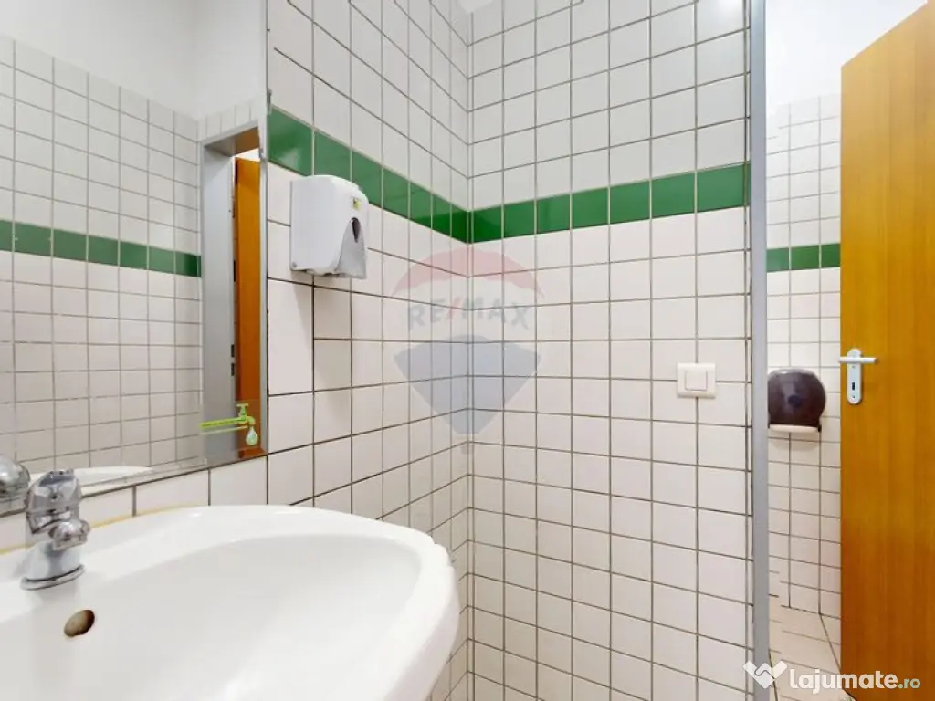 Spațiu comercial de închiriat în Brașov, ultracentral... 