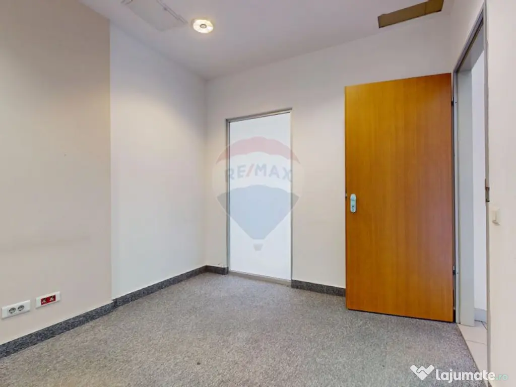 Spațiu comercial de închiriat în Brașov, ultracentral... 