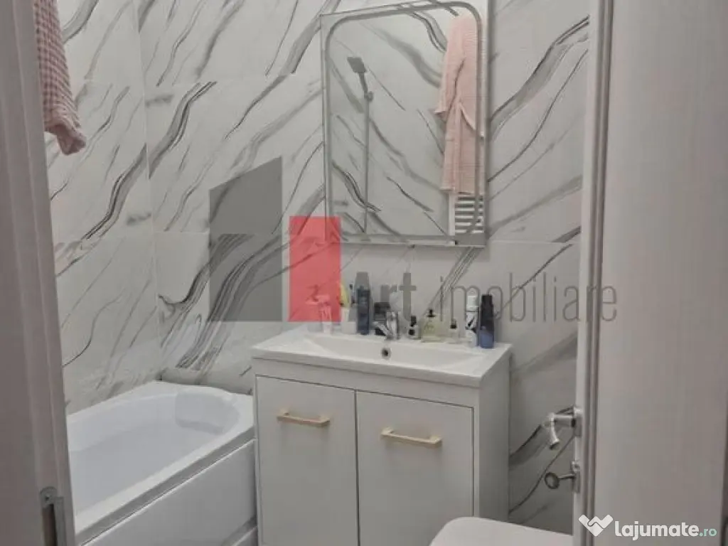 Vanzare apartament 3 camere 70 mp-Weiner Palada+loc de pa... 