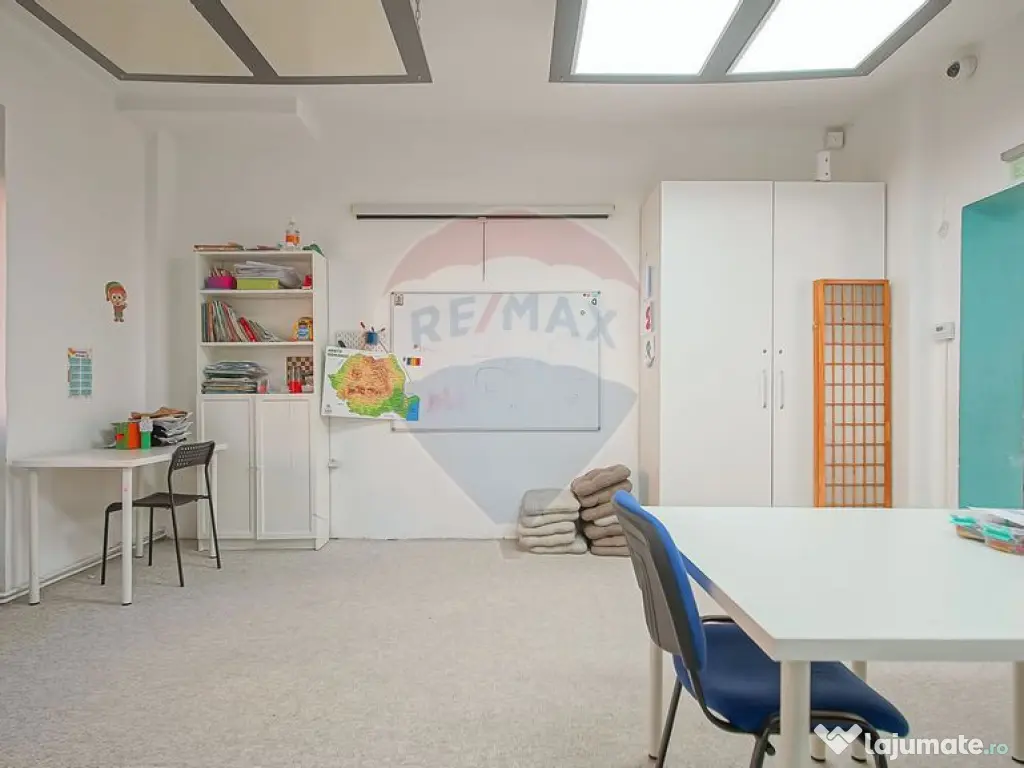 Casă / Vilă cu 9 camere de închiriat în zona Centrul ... 