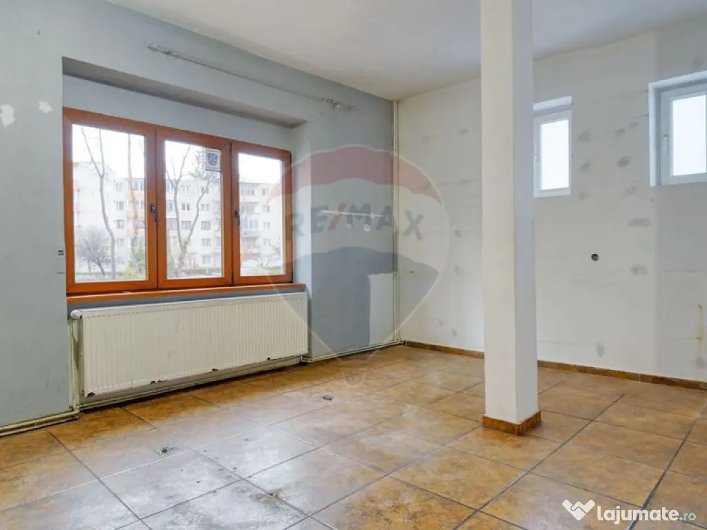 Casă / Vilă cu 9 camere de închiriat în zona Centrul ... 