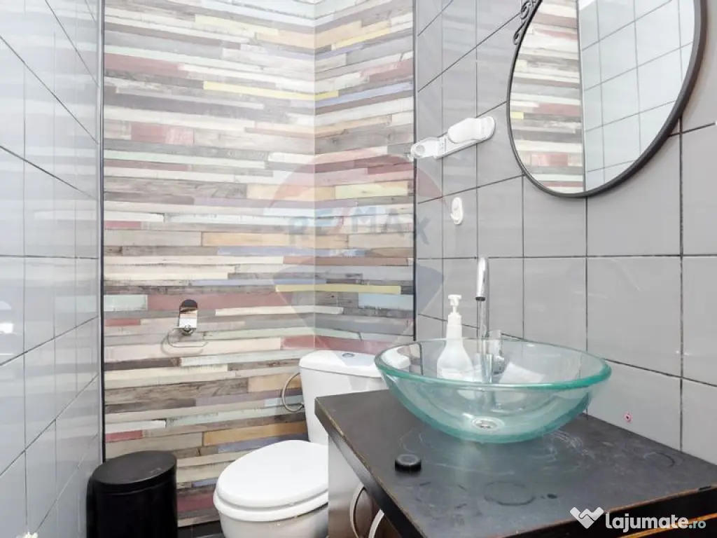 Casă / Vilă cu 9 camere de închiriat în zona Centrul ... 