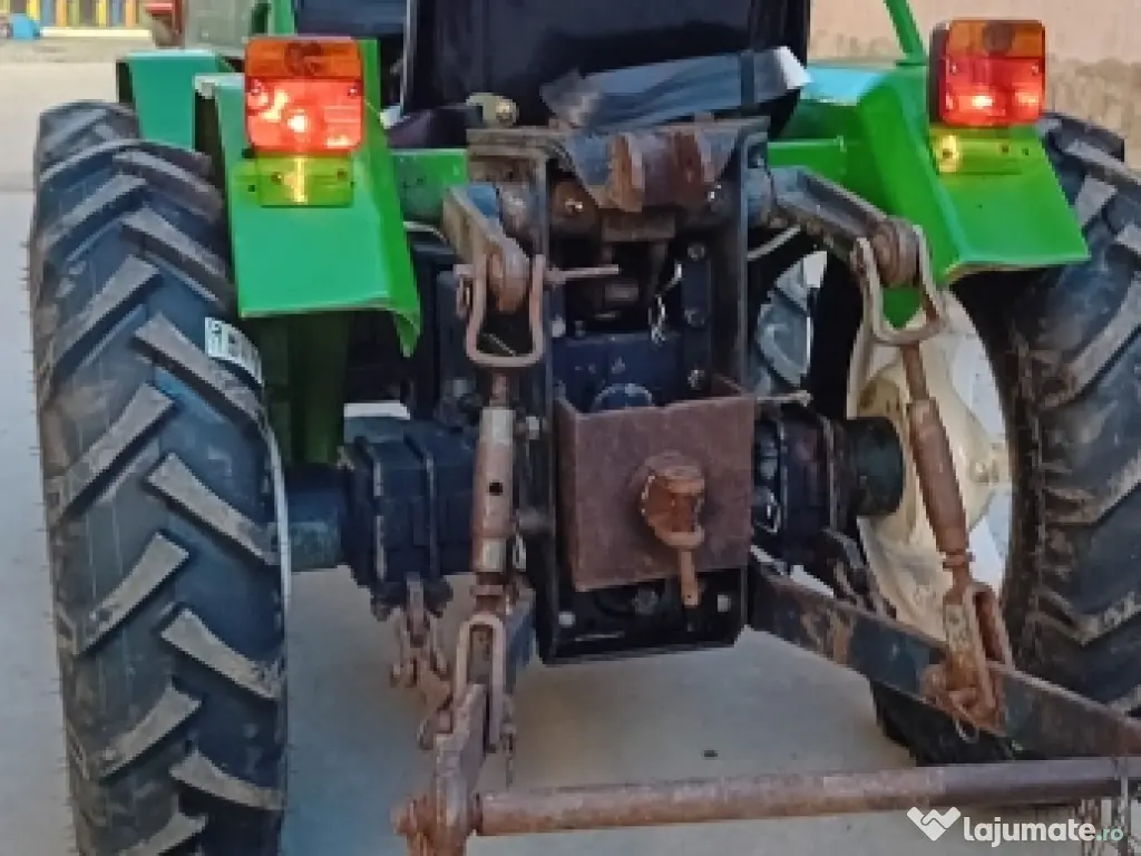 Tractor Ferrari 4x4 30 cp 