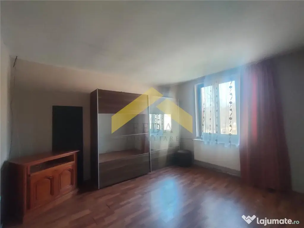 Casa de localitatea Savarsin 