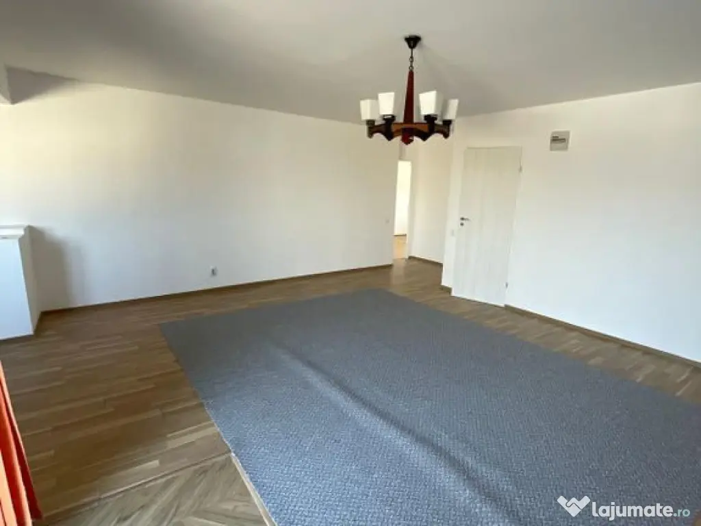 Hala 595 mp + teren 1500 mp Frumusani ( stradal ) 