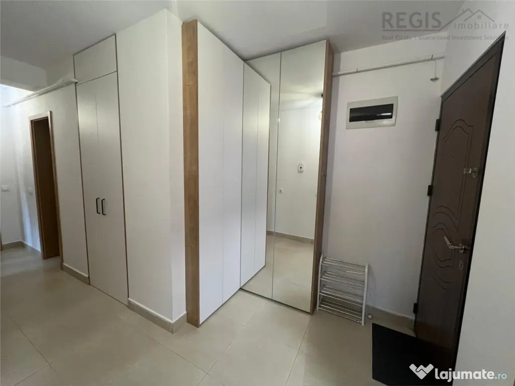 Apartament 3 camere Tractoru cu gradina proprie si loc de pa 