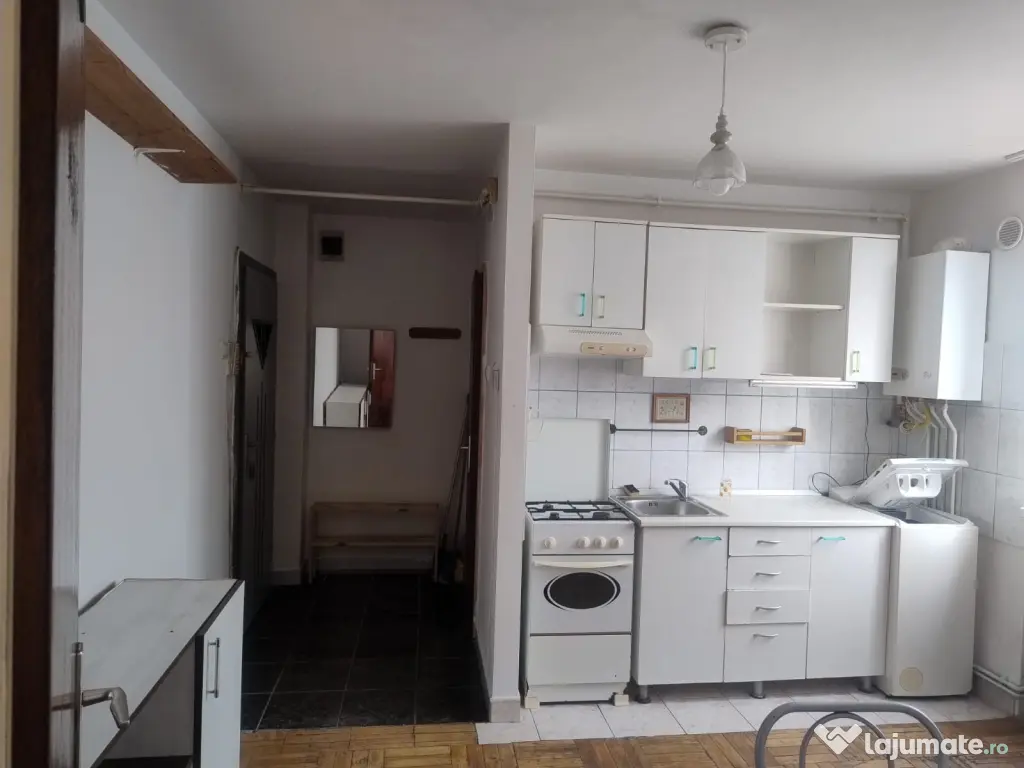 Vând garsonieră în Deva et. 2 Dacia