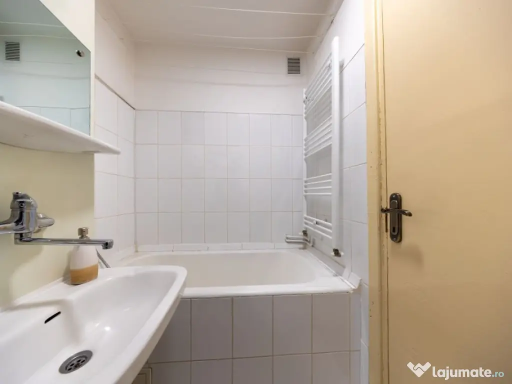 Garsoniera 30 mp utili-Astra 