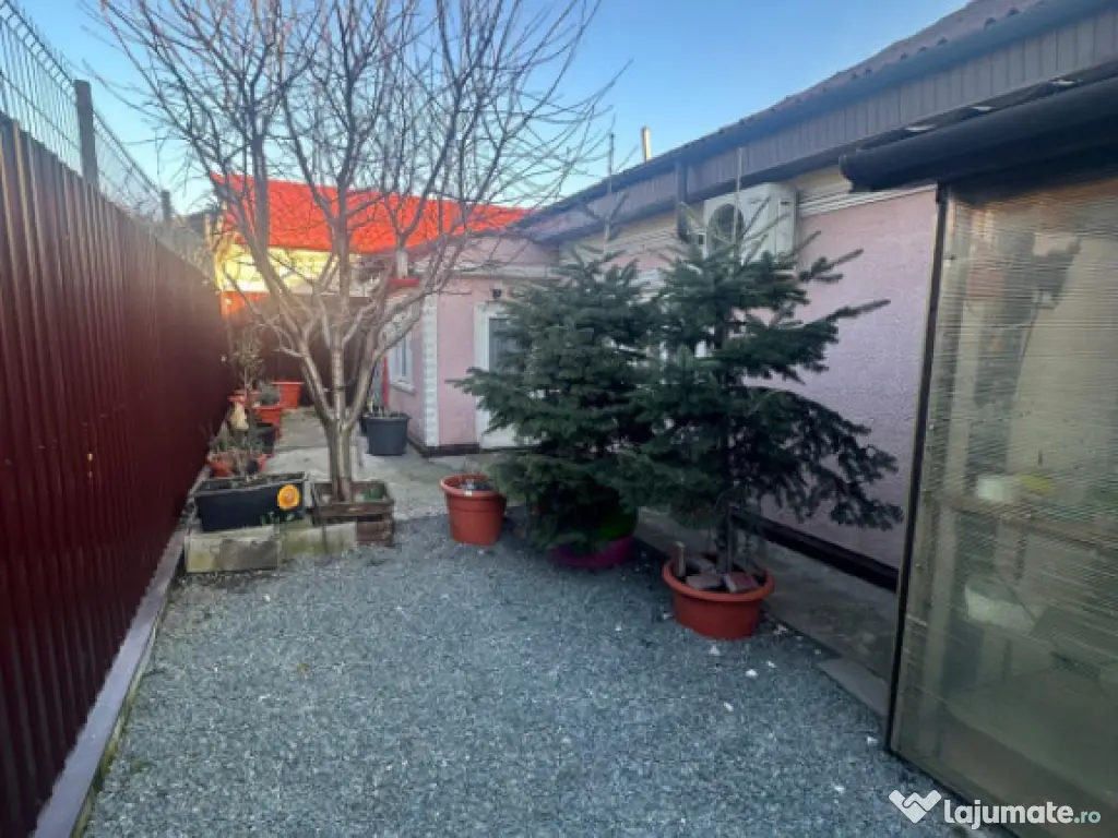 Casă 3 camere de vânzare zona Palas – 92 mp utili, teren 