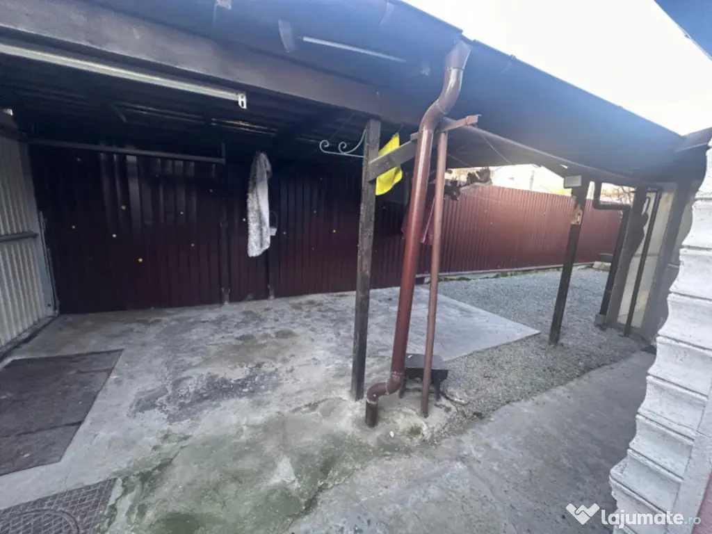 Casă 3 camere de vânzare zona Palas – 92 mp utili, teren 