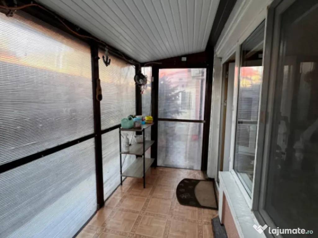 Casă 3 camere de vânzare zona Palas – 92 mp utili, teren 