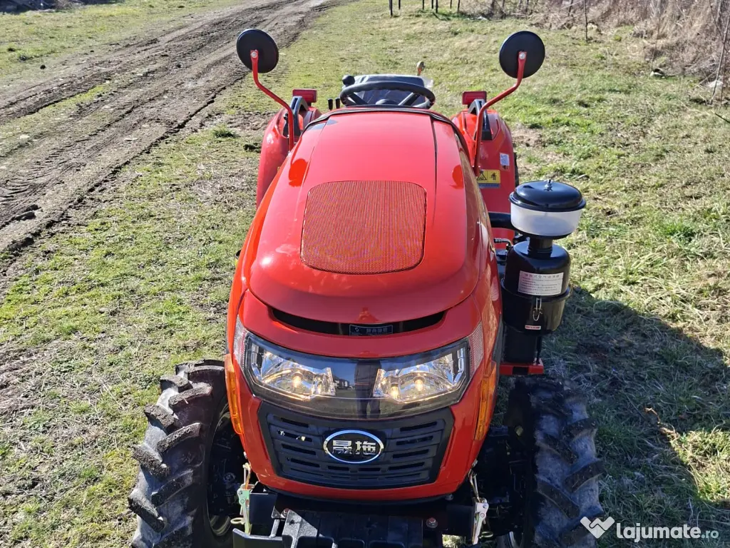 Tractoras 50 cp pentru sere, gradini, vie si pomi 
