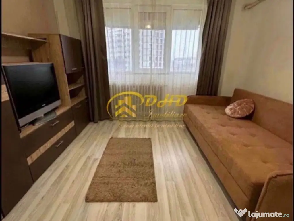 Cameră cămin-Jumbo, mobilată și utilată, 16mp, baie proprie 