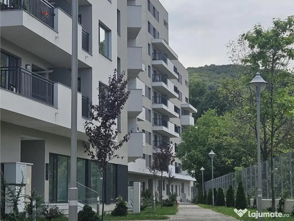 Garsoniera Cocheta in inima naturii loc de parcare 