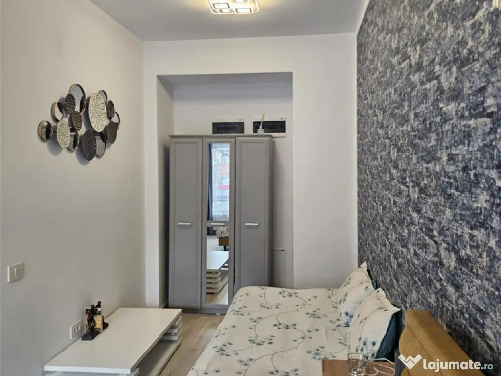 Garsoniera Cocheta in inima naturii loc de parcare 