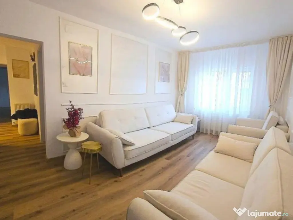 Apartament 4 camere, decomandat - zona Astra 